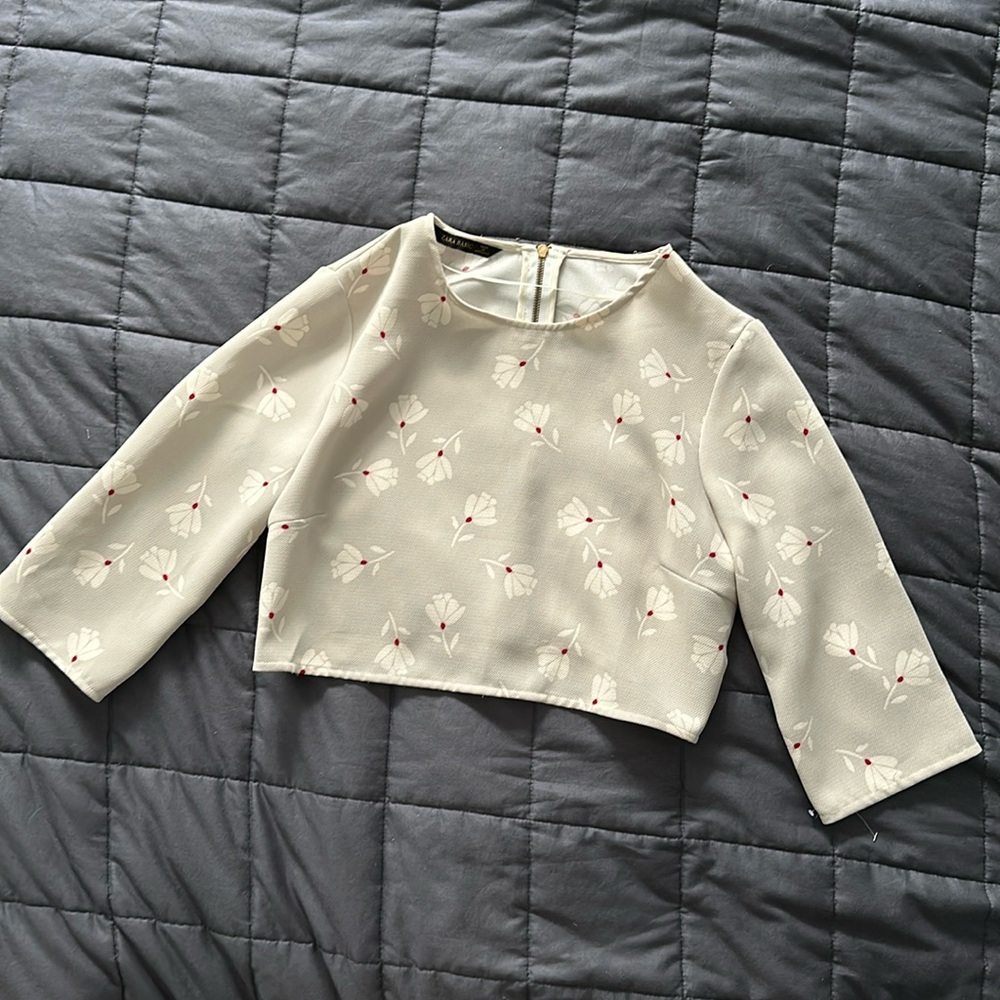 Zara floral crop top with zip back